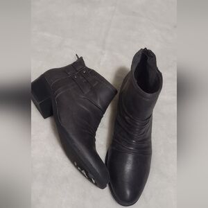 Elegant BmAnkle Boots